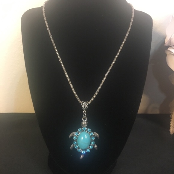 Jewelry - Boho Turquoise Rhinestone Sea Turtle Pendant